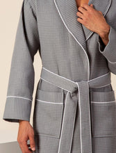 Load image into Gallery viewer, Men's Gray Luxury Long Waffle Bathrobe